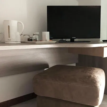 Al Pesce Vela Bed & Breakfast Albese Con Cassano