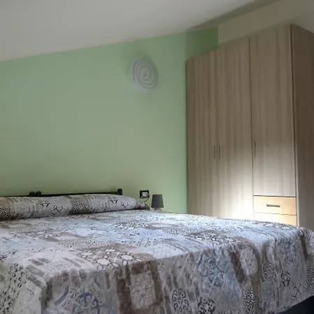 Al Pesce Vela Bed & Breakfast Albese Con Cassano