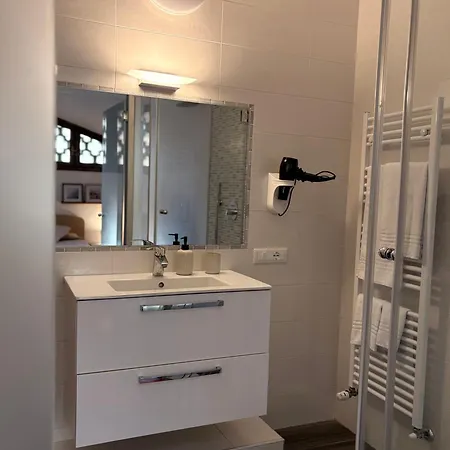 Al Pesce Vela Bed & Breakfast Albese Con Cassano